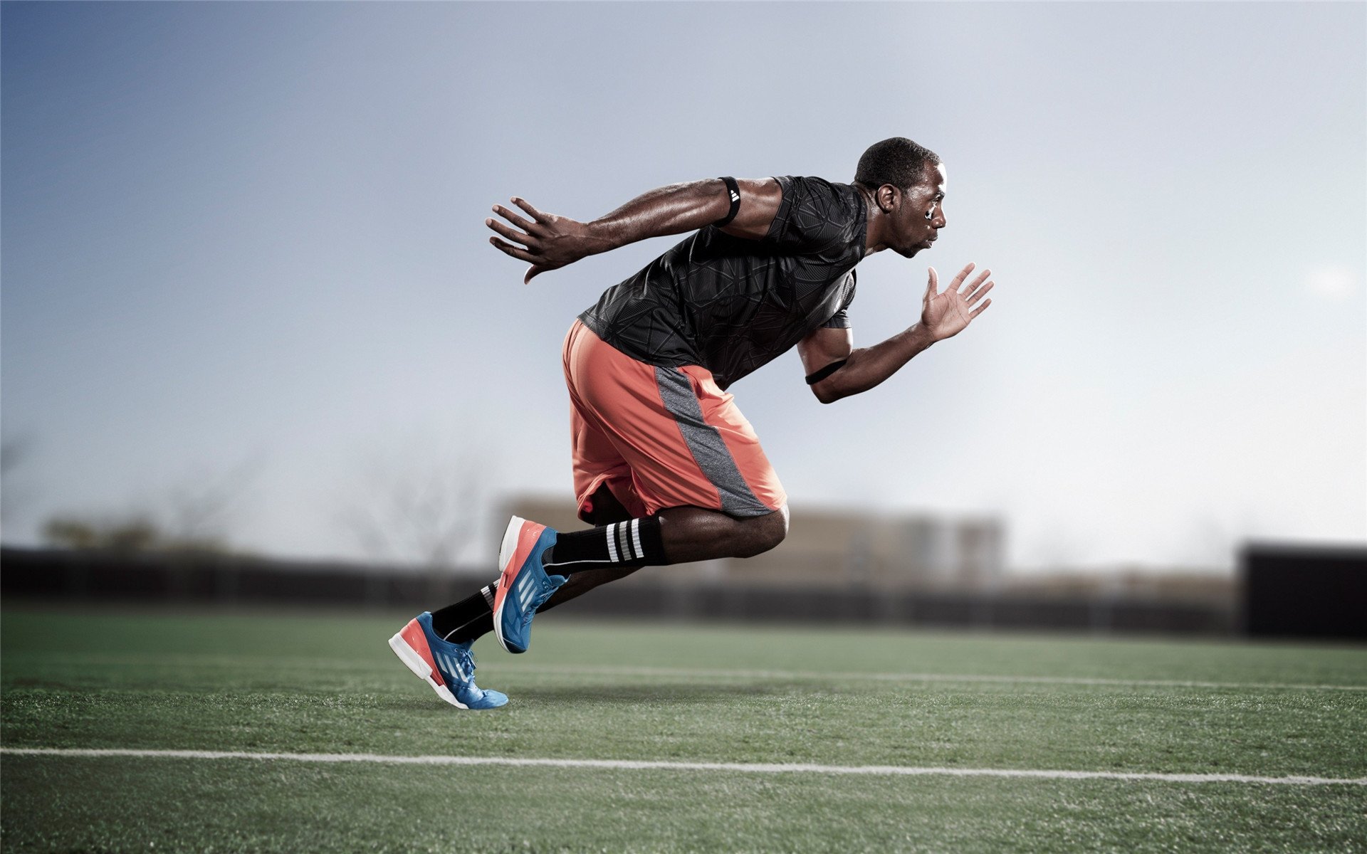 开云官网首页-羽球名将林丹现身青训营 分享成长经历，林丹羽毛球很厉害吗